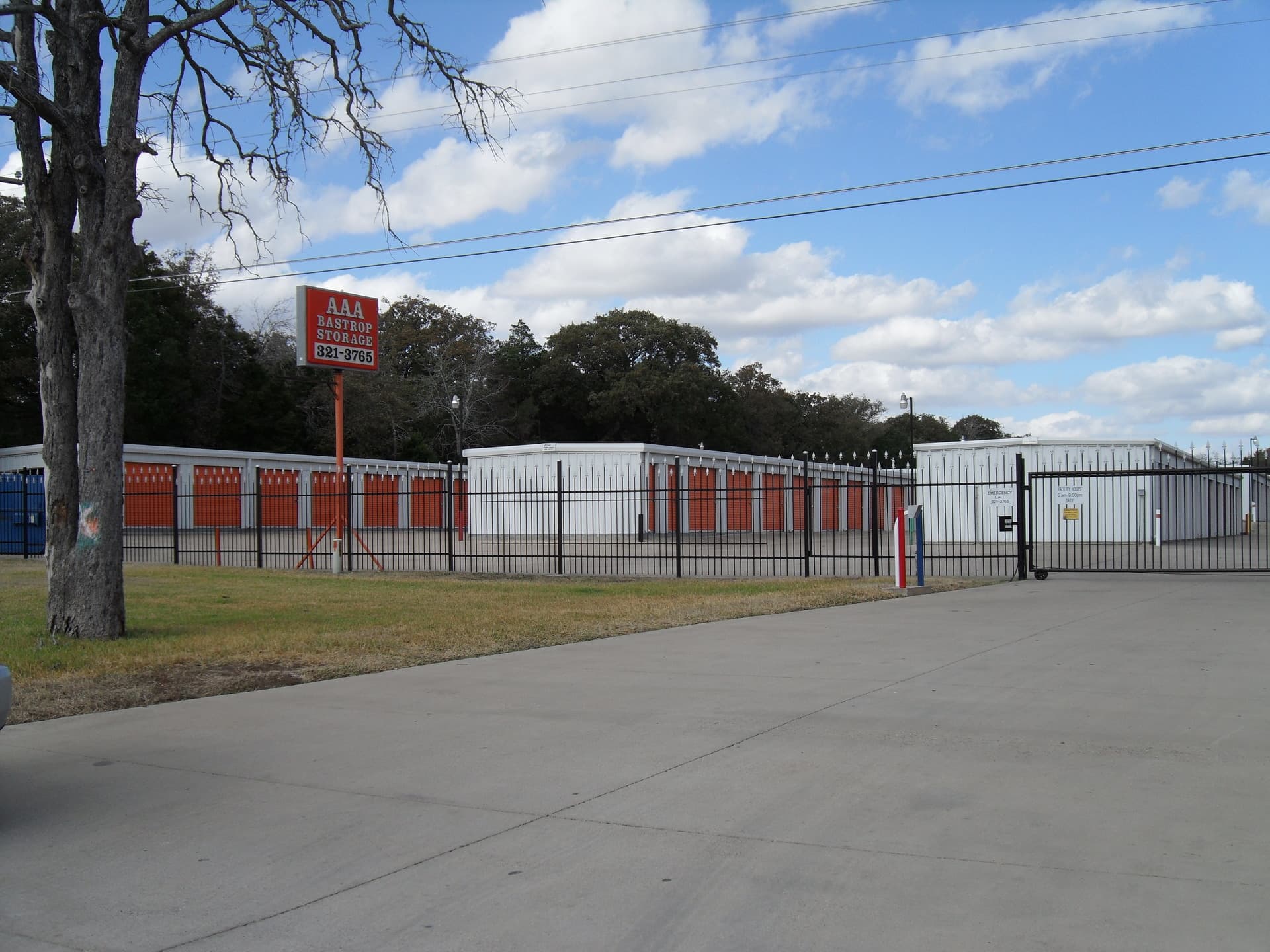 Clean climate-controlled storage units in Bastrop TX